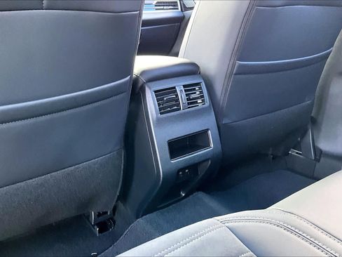 Used 2026 Nissan Rogue SL w/ Family Package AWD/4WD image 19