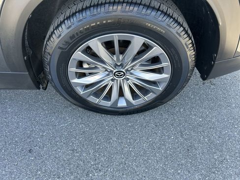 Used 2024 MAZDA CX-90 3.3 Turbo w/ Preferred Plus image 12