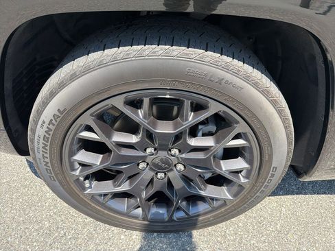 Used 2023 Jeep Grand Cherokee L Summit AWD/4WD image 11