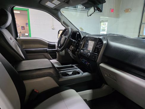 Used 2019 Ford F150 XL w/ Equipment Group 101A Mid AWD/4WD image 25