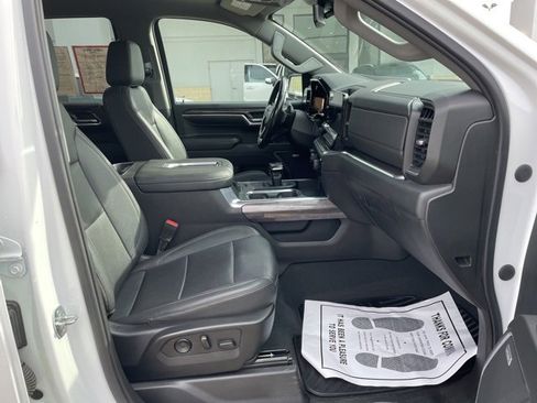 Used 2022 Chevrolet Silverado 1500 LTZ image 29
