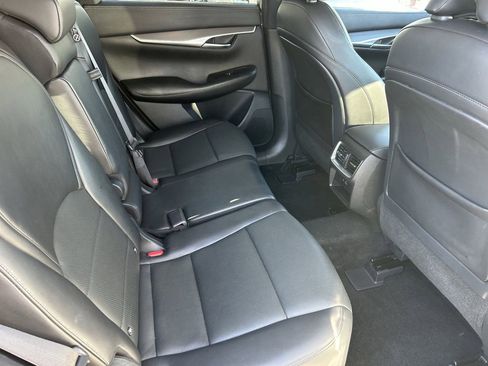 Certified 2023 INFINITI QX50 Luxe image 12