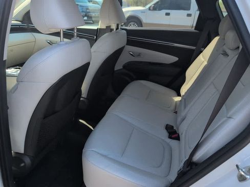 Used 2022 Hyundai Tucson Limited image 9