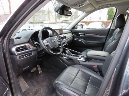 Used 2020 Kia Telluride SX image 2