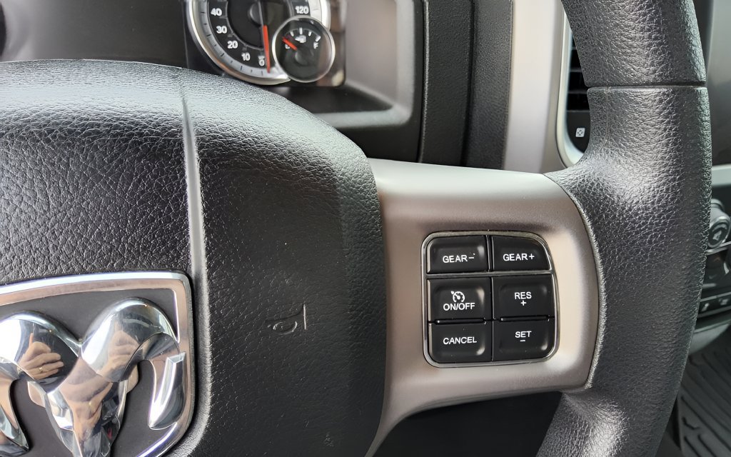 Used 2023 RAM 1500 Classic SLT w/ Electronics Group AWD/4WD image 17