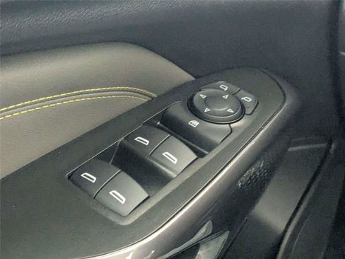 Used 2026 Chevrolet Trax ACTIV w/ Sunroof Package FWD image 14