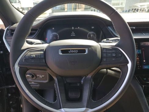 New 2026 Jeep Grand Cherokee Altitude AWD/4WD image 24