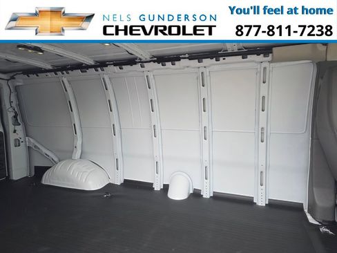 New 2026 Chevrolet Express 3500 Extended RWD image 10