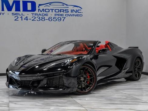 Used 2023 Chevrolet Corvette Z06 w/ Stealth Interior Trim Package RWD image 2