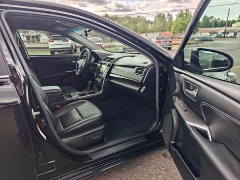 Used 2017 Toyota Camry XLE FWD image 24