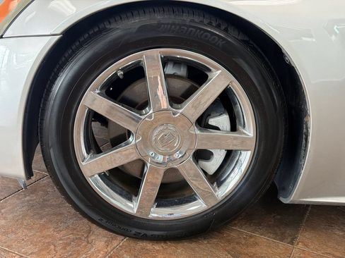Used 2008 Cadillac XLR RWD image 9