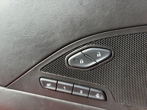 Used 2014 Chevrolet Corvette Stingray Coupe w/ 3LT Preferred Equipment Group image 23