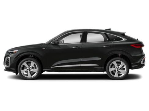 Used 2025 Audi Q5 Premium Plus w/ Premium Plus AWD/4WD image 6