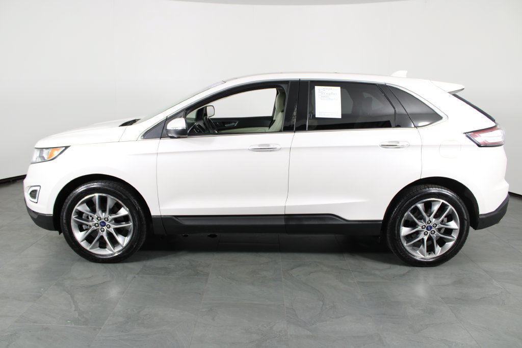 Used 2018 Ford Edge Titanium w/ Equipment Group 301A AWD/4WD image 13