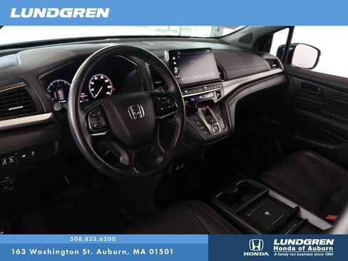 Used 2025 Honda Odyssey Sport-L image 8
