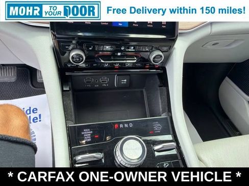 Used 2021 Jeep Grand Cherokee L Summit w/ Luxury Tech Group V AWD/4WD image 22