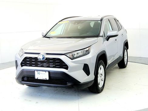 Used 2021 Toyota RAV4 LE w/ Carpet Mat Package (TMS) AWD/4WD image 2