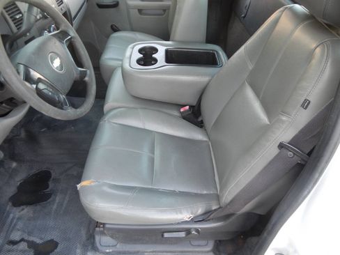 Used 2012 Chevrolet Silverado 1500 W/T RWD image 2