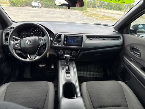 Used 2019 Honda HR-V Sport image 14