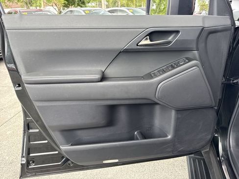 Used 2024 Lexus GX 550 w/ Accessory Package (31) AWD/4WD image 13