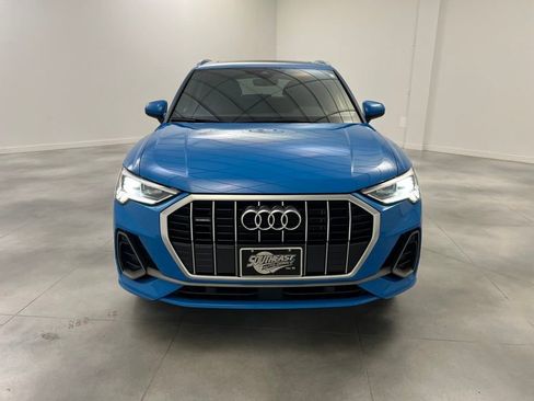 Used 2023 Audi Q3 2.0T Premium image 2