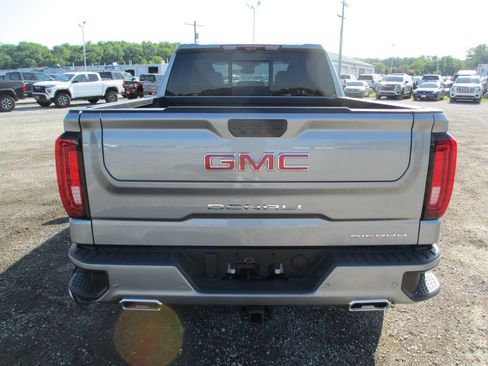New 2026 GMC Sierra 1500 Denali w/ Denali Reserve Package AWD/4WD image 7