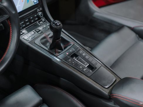 Used 2019 Porsche 911 Speedster RWD image 40
