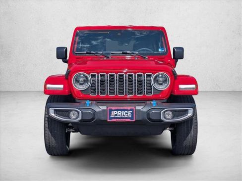 Used 2024 Jeep Wrangler Unlimited Sahara w/ Safety Group AWD/4WD image 2