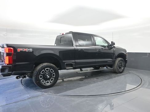 New 2026 Ford F250 Platinum w/ FX4 Off-Road Package image 15