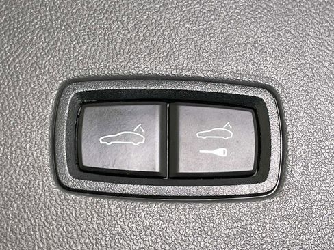 Used 2021 Porsche Cayenne Coupe AWD/4WD image 21