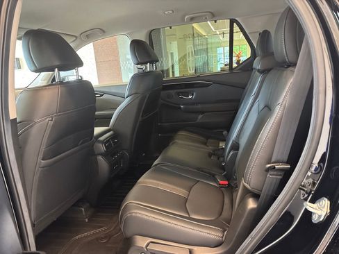Certified 2025 Honda Pilot EX-L image 11
