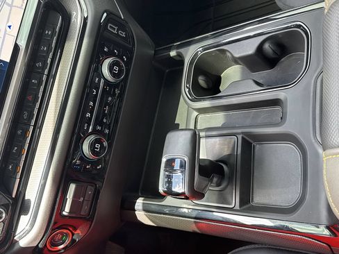 Used 2024 Chevrolet Silverado 1500 ZR2 AWD/4WD image 30