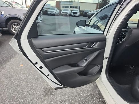 Used 2021 Honda Accord Sport image 11