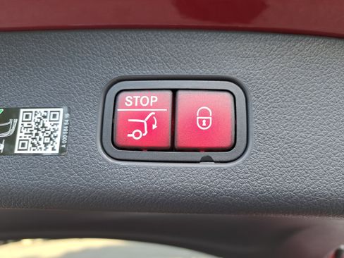 New 2026 Mercedes-Benz GLC 300 4MATIC image 13