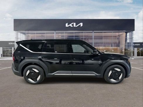 New 2026 Kia EV9 Light image 8