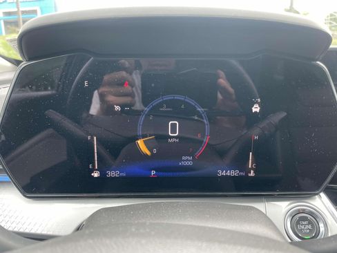 Used 2025 Chevrolet Trax LT w/ LT Convenience Package FWD image 19
