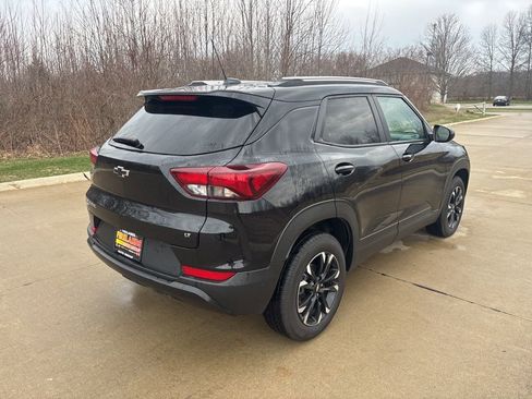 Used 2023 Chevrolet TrailBlazer LT AWD/4WD image 9