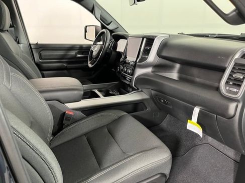 Used 2026 RAM 1500 Express AWD/4WD image 42