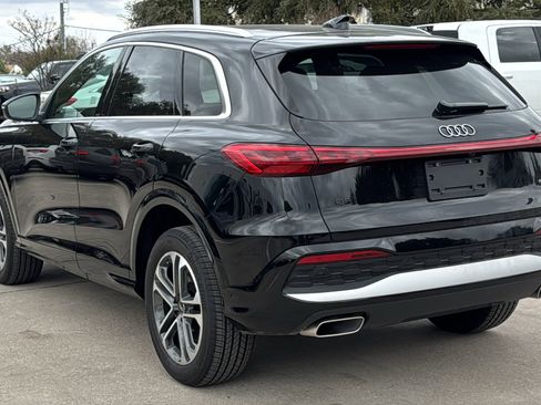 New 2025 Audi Q5 Premium image 5