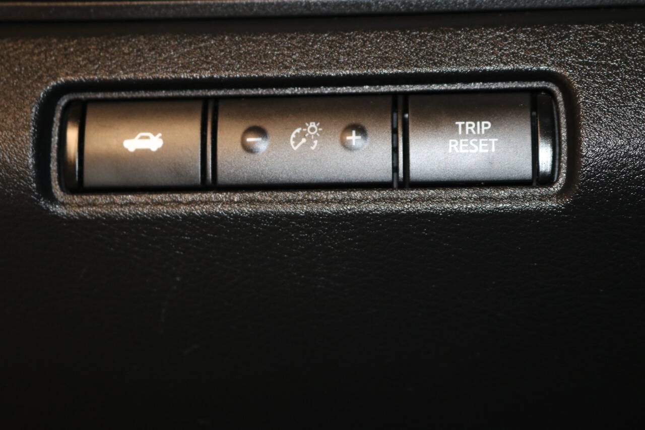 Used 2019 Nissan Altima 2.5 SR AWD/4WD image 45