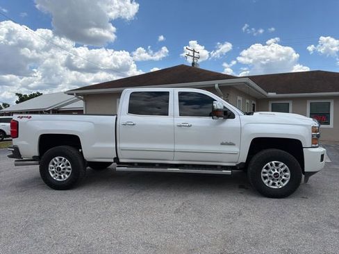 Used 2018 Chevrolet Silverado 3500 High Country w/ Duramax Plus Package AWD/4WD image 4