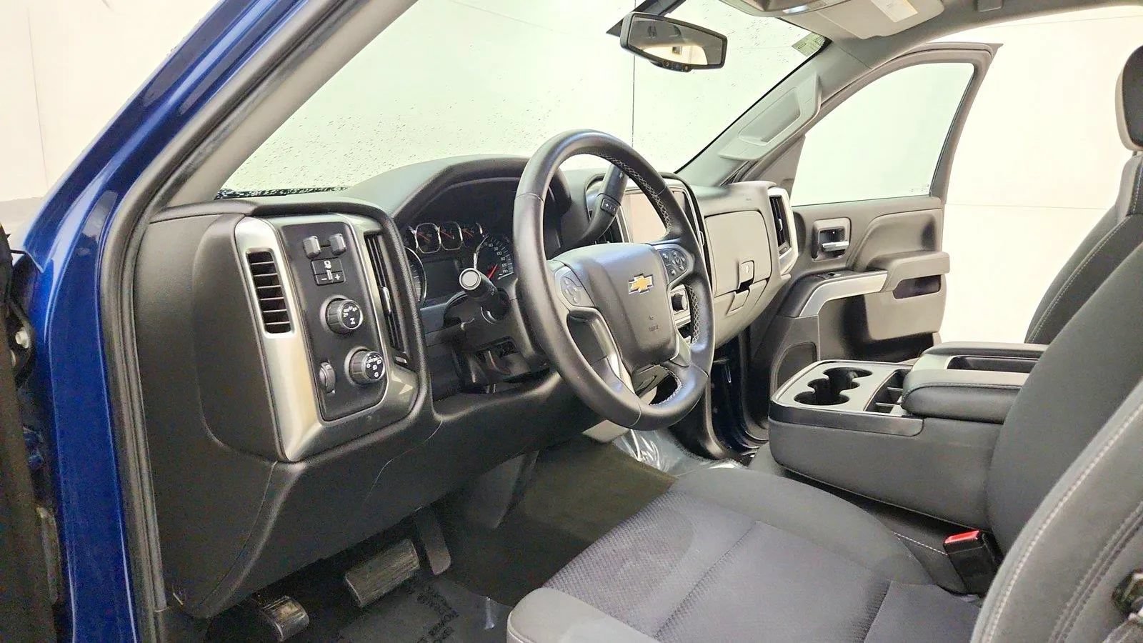 Used 2017 Chevrolet Silverado 1500 LT w/ All Star Edition AWD/4WD image 15
