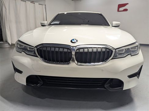 Used 2021 BMW 330i Sedan w/ Driving Assistance Package image 26