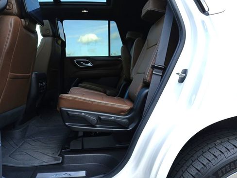 Used 2023 Chevrolet Tahoe High Country w/ Advanced Technology Package image 26