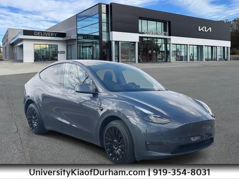 Used 2023 Tesla Model Y Long Range AWD/4WD image 1