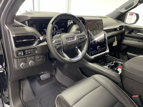 New 2026 GMC Yukon XL Elevation image 18