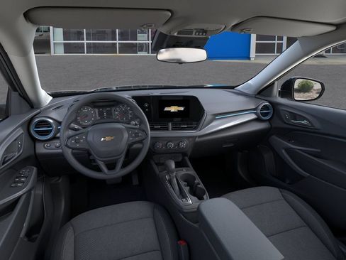 New 2026 Chevrolet Trax LS w/ LS Convenience Package FWD image 15