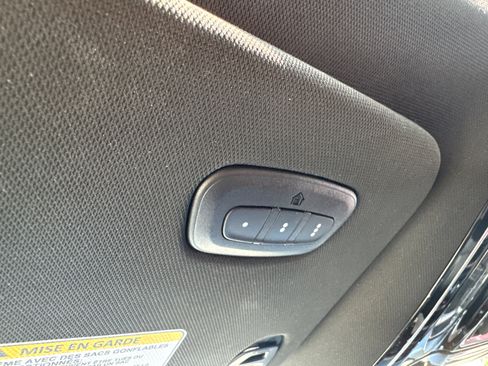 Used 2025 Jeep Grand Wagoneer 4WD image 30