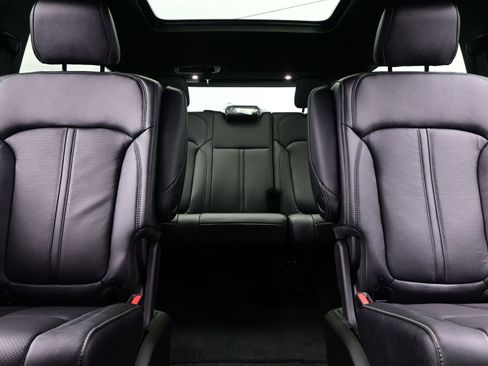 New 2026 Jeep Grand Wagoneer Limited AWD/4WD image 10