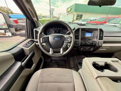 Used 2020 Ford F250 XL w/ Power Equipment Group RWD image 21